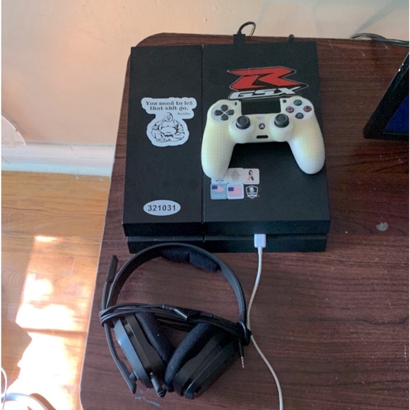 PlayStation 4 Sony 500gb